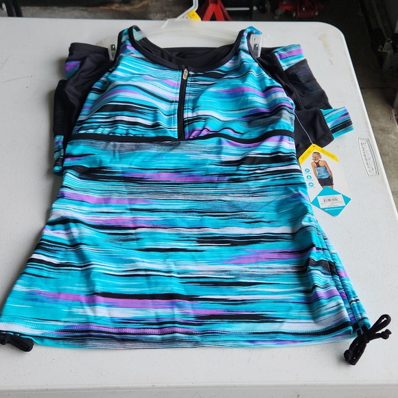 2 piece bathing suit Free Country - Picture 1 of 2